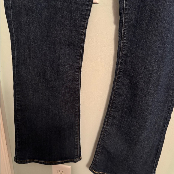 Levi's Women’s Blue Boot Cut Jeans Classic Style Sz18 - Picture 3 of 8